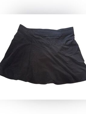 Izod Black Athletic Skirt, attached shorts, Skort, moisture wicking, Sz 18
